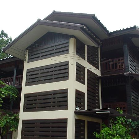 Baan Lotus Guest House Пра Након Си Аютая Екстериор снимка
